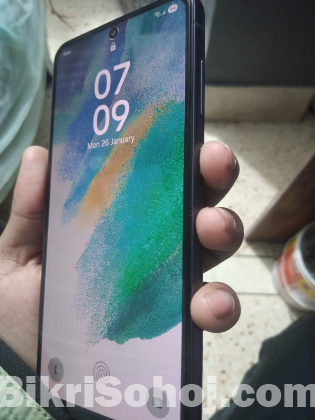 Samsung s21 fe   8/256